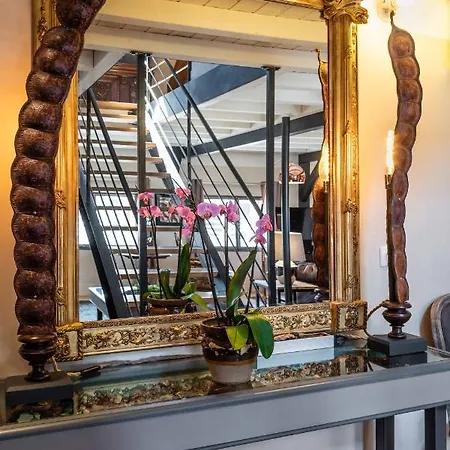 De La Cote 6 * Beaune (Cote d'Or)