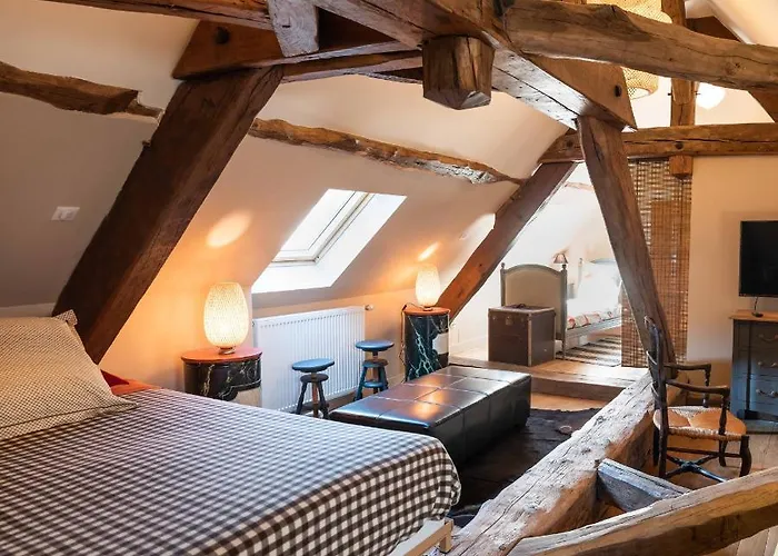 De La Cote 6 Apartment *